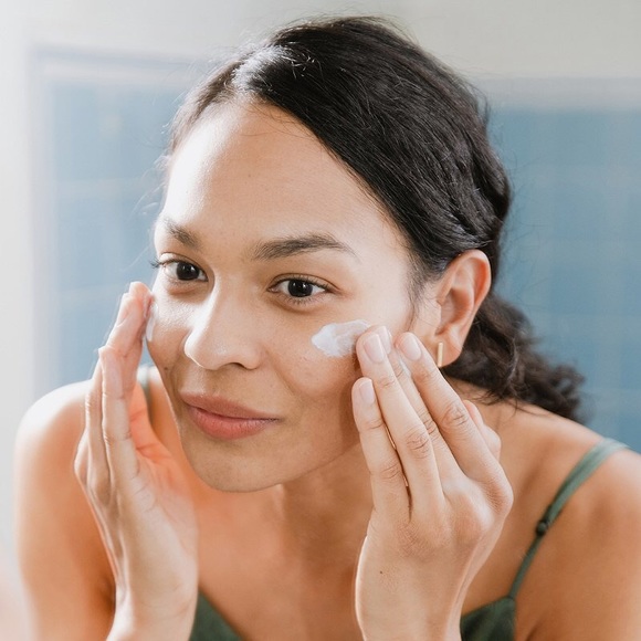 🎀 PÜR 4-In-1 Correcting Primer Energize & Rescue - Picture 3 of 5